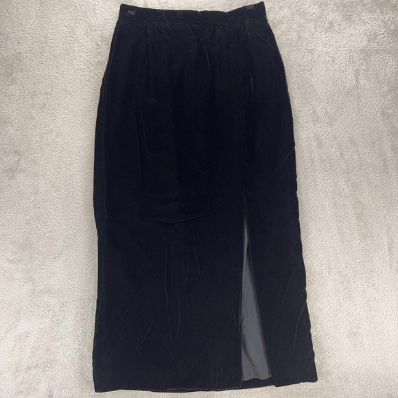 Westbound Vintage Black Velvet Midi Pencil Skirt Slit Petites Size 8‎ Classic - Picture 1 of 9